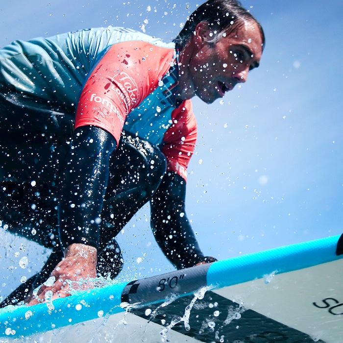 Clases de Surf en Loredo con Monitores