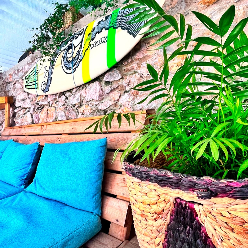 detalle zona comun chill out surf house